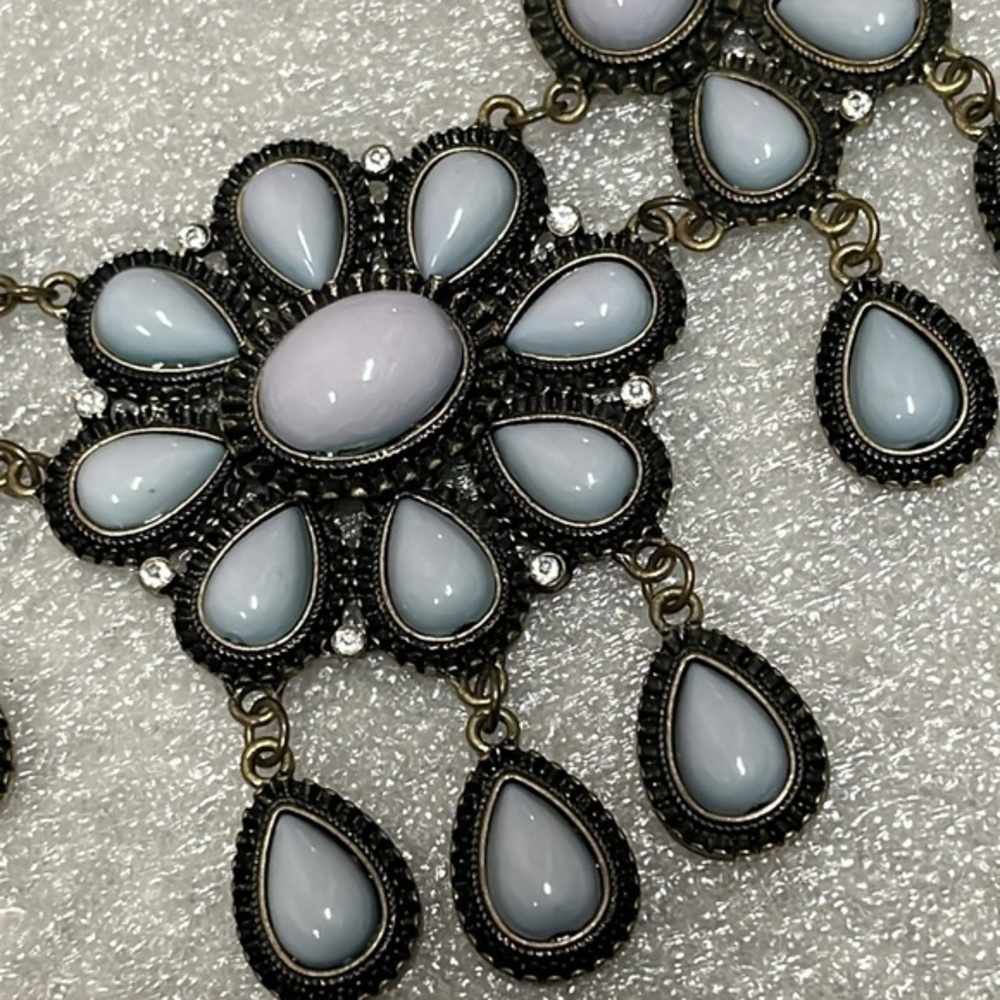 Charming‎ Charlie Necklace - Picture 2 of 3